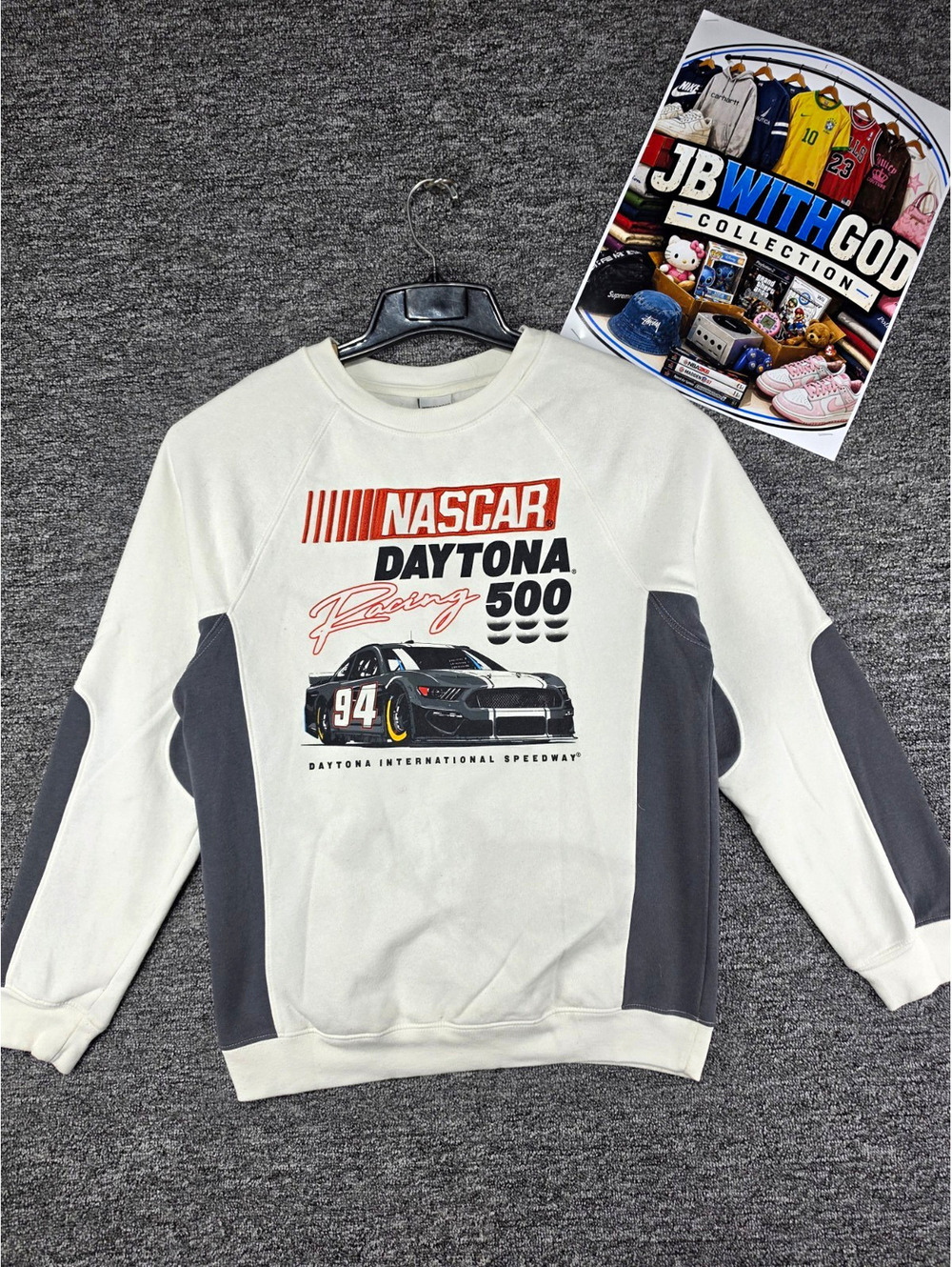 NASCAR Daytona 500 Auto Racing Crewneck Sweatshirt, S, White/Gray